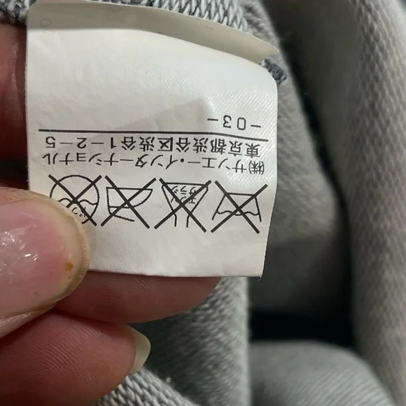 Gray Crew Neck Sweater with Unique Sleeve Design - Picture 4 of 4